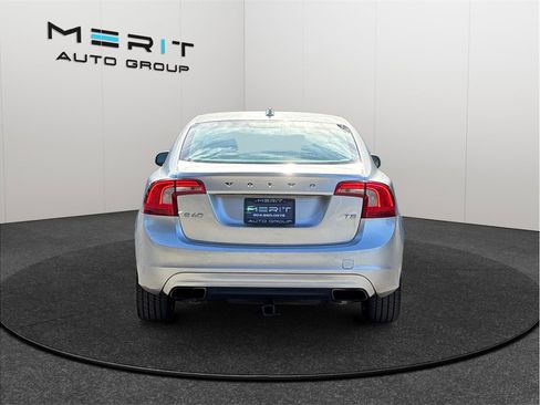 Used 2014 Volvo S60 T5 image 8