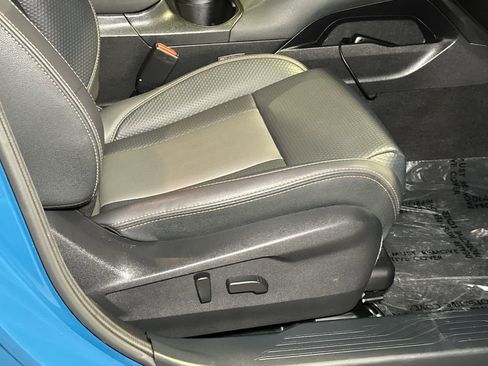 Used 2022 Subaru Outback Wilderness image 12