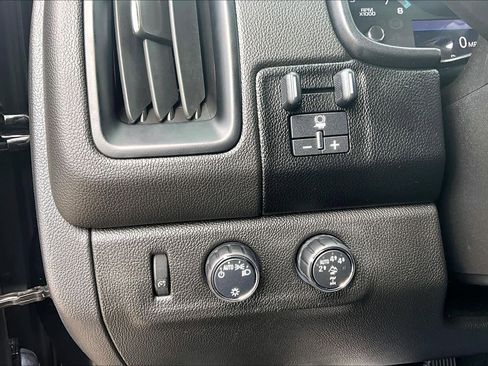 Used 2019 Chevrolet Colorado ZR2 AWD/4WD image 35