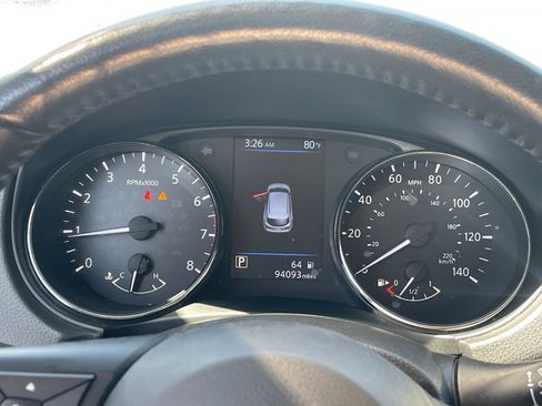 Used 2021 Nissan Rogue Sport SV image 28