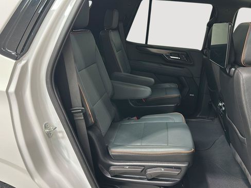 Used 2025 GMC Yukon AT4 w/ AT4 Premium Plus Package AWD/4WD image 24