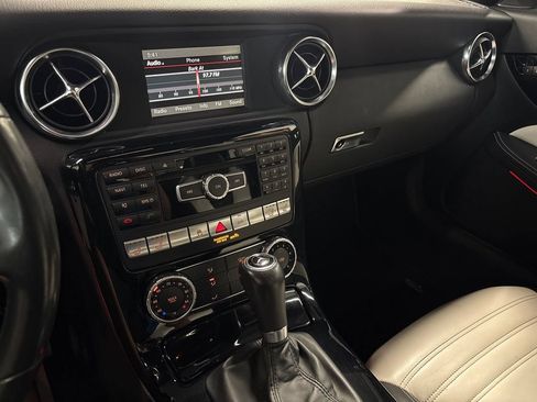 Used 2014 Mercedes-Benz SLK 350 w/ Sport Package image 44
