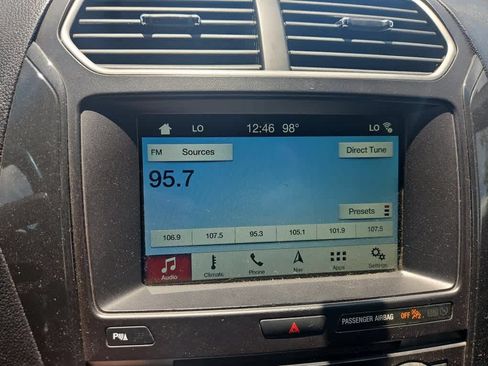 Used 2018 Ford Explorer XLT w/ Equipment Group 202A FWD image 17