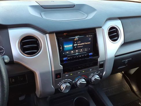 Used 2014 Toyota Tundra SR5 w/ SR5 Upgrade Package image 21