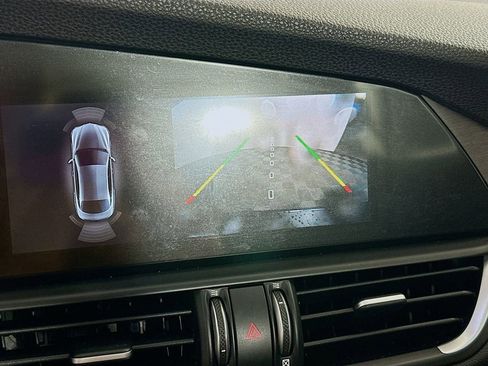 Used 2020 Alfa Romeo Giulia Ti w/ Active Blind Spot Package image 18