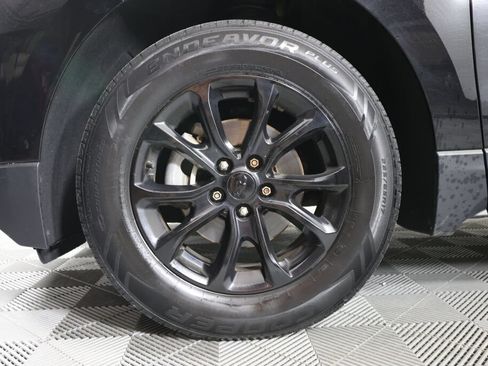 Used 2018 Chevrolet Equinox LT FWD image 10