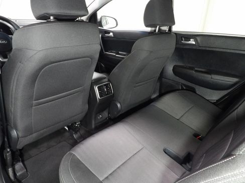 Used 2021 Kia Sportage LX AWD/4WD image 12