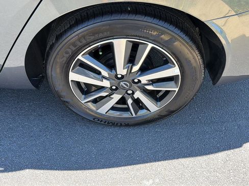 Used 2025 Nissan Versa S w/ S Plus Package FWD image 35