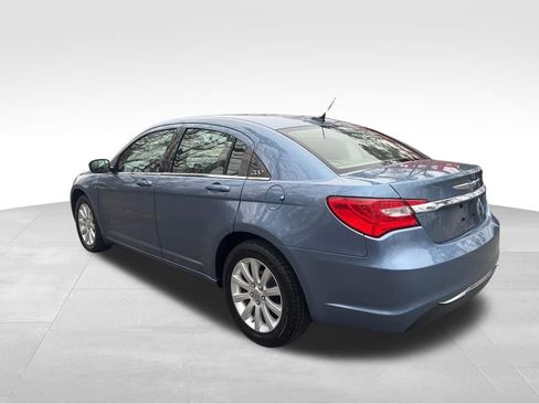 Used 2011 Chrysler 200 Touring w/ Cold Weather Group image 3