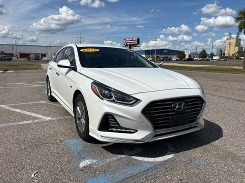 Used 2019 Hyundai Sonata SE FWD image 1