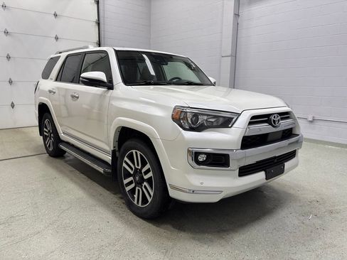 Used 2022 Toyota 4Runner Limited AWD/4WD image 2
