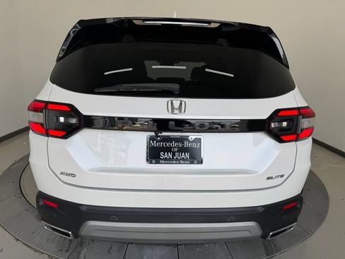 Used 2023 Honda Pilot Elite image 12