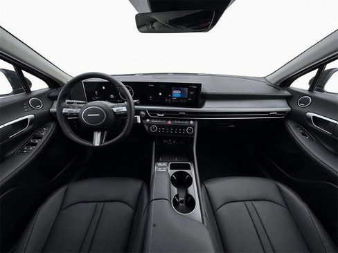 New 2026 Hyundai Sonata Limited image 13