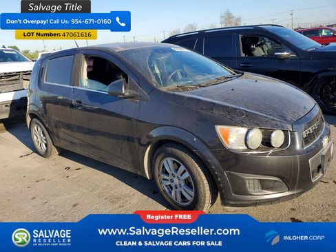 Used 2014 Chevrolet Sonic LT w/ Advanced Safety Package FWD image 5