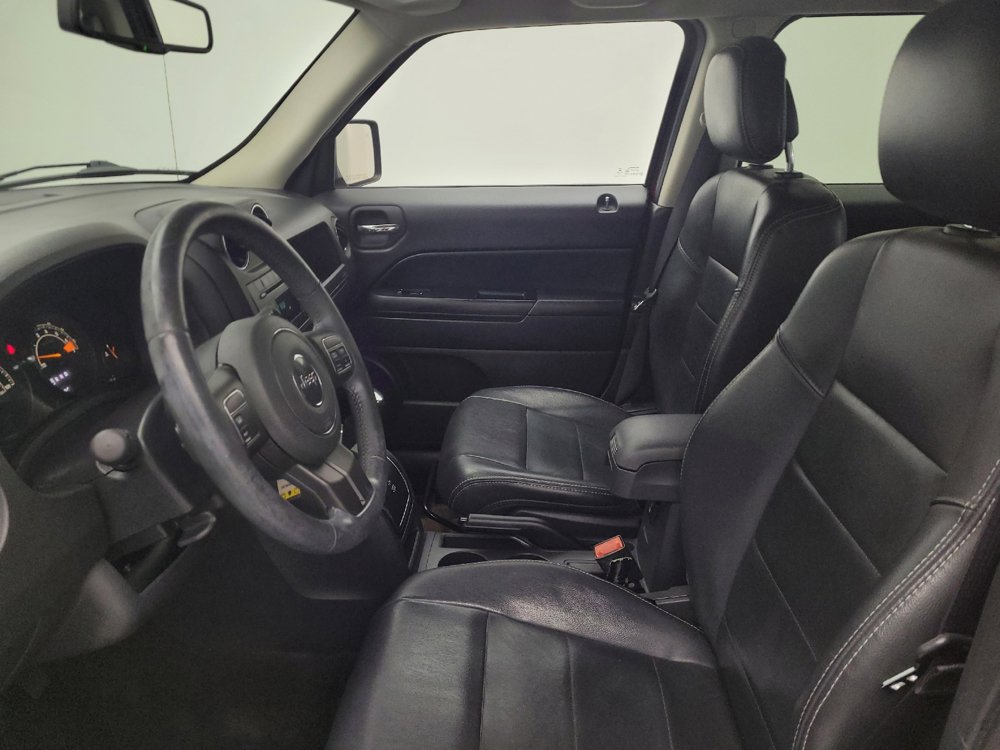 Used 2014 Jeep Patriot High Altitude FWD image 17