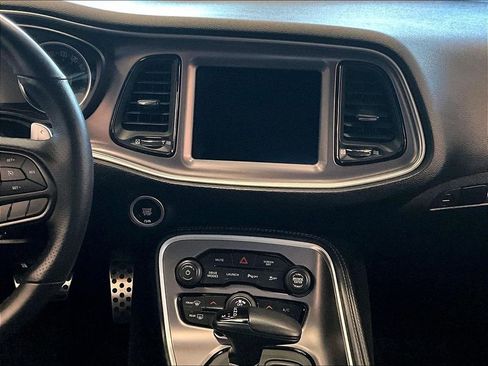 Used 2022 Dodge Challenger R/T Scat Pack RWD image 18