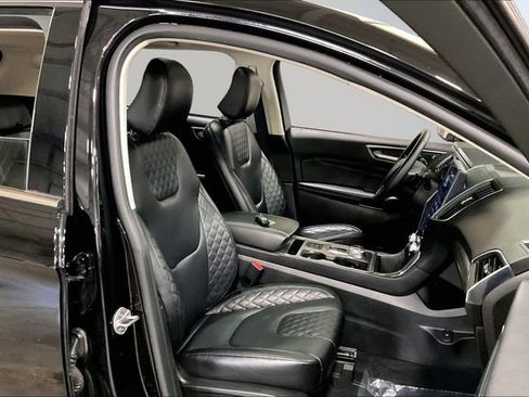 Used 2023 Ford Edge Titanium w/ Class II Trailer Tow Package image 7