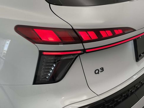 New 2026 Audi Q3 quattro 2.0T AWD/4WD image 60