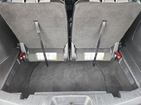 Used 2017 Ford Explorer XLT w/ Equipment Group 202A FWD image 26