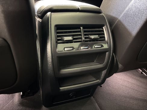 Used 2023 BMW X5 xDrive40i w/ M Sport Package image 31