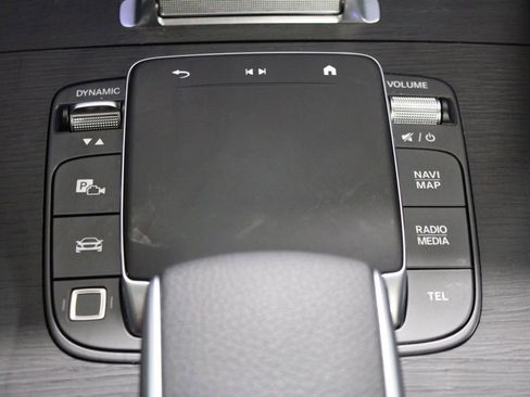 Certified 2025 Mercedes-Benz GLS 450 4MATIC image 36