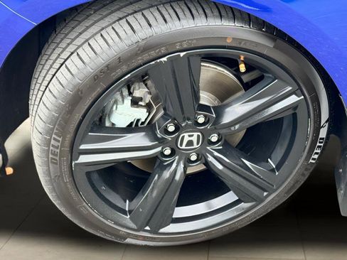 Used 2023 Honda Accord Sport image 6
