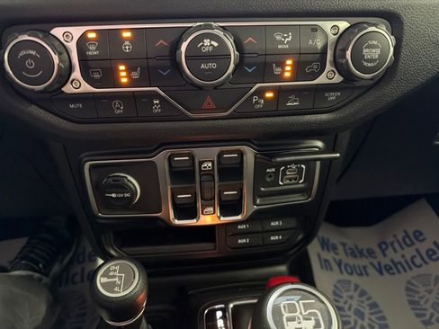 New 2026 Jeep Gladiator Sport AWD/4WD image 16
