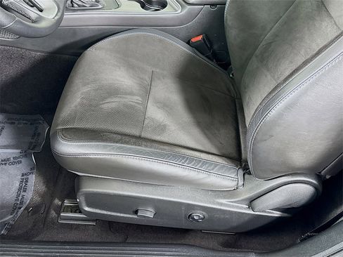 Used 2018 Dodge Challenger R/T Scat Pack w/ Leather Interior Group image 26