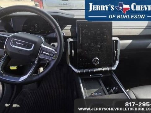 Used 2025 GMC Acadia Denali w/ LPO, Floor Liner Package image 8