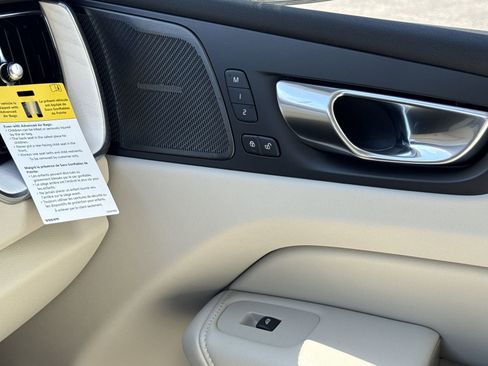 New 2026 Volvo XC60 B5 Ultra w/ Protection Package Premier image 33