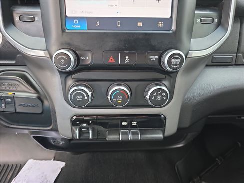 Used 2023 RAM 2500 Big Horn w/ Level 1 Equipment Group image 29