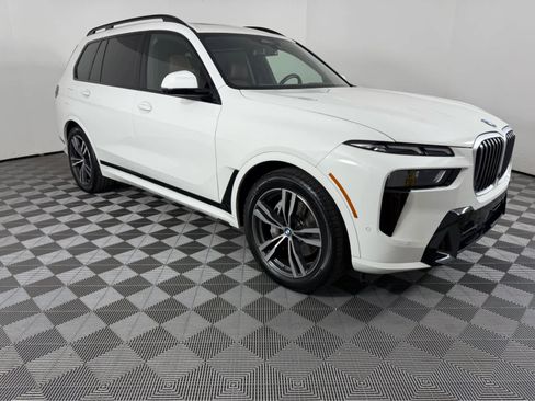 Certified 2024 BMW X7 xDrive40i w/ M Sport Package image 1
