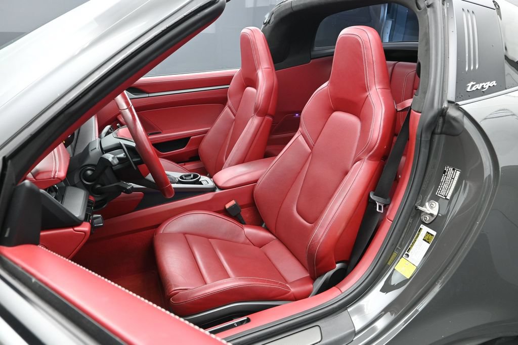 Certified 2021 Porsche 911 Targa 4S AWD/4WD image 5