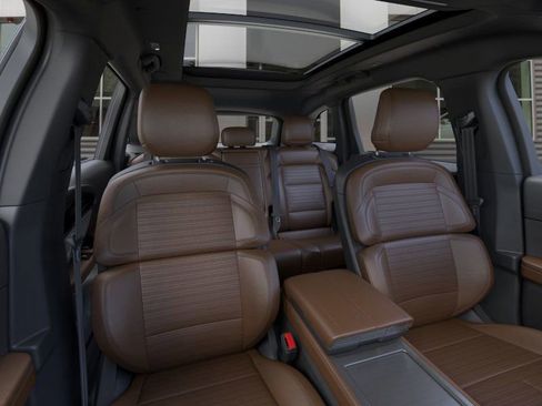 New 2026 Lincoln Nautilus Reserve image 10