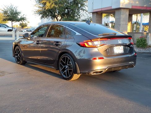 Used 2022 Honda Civic Sport Touring image 6