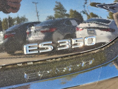 New 2025 Lexus ES 350 w/ Premium Package image 8