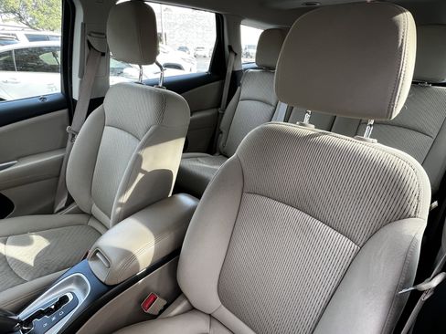 Used 2014 Dodge Journey American Value Package w/ Flexible Seating Group image 18