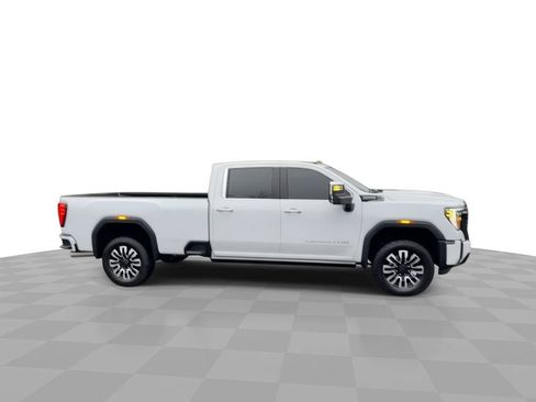 New 2026 GMC Sierra 3500 Denali Ultimate image 9