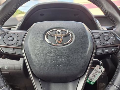 Used 2023 Toyota Camry SE image 13