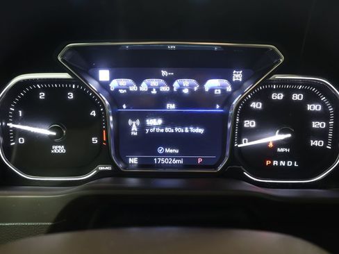 Used 2022 GMC Sierra 3500 Denali AWD/4WD image 8