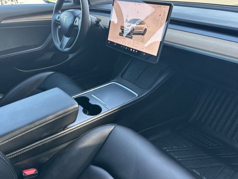 Used 2023 Tesla Model 3 Standard Range image 12