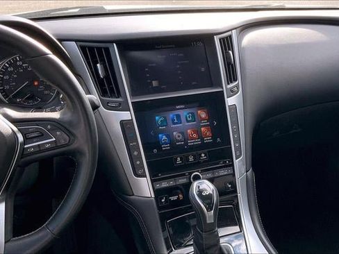 Used 2021 INFINITI Q50 Luxe image 5