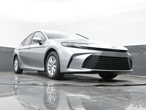 New 2026 Toyota Camry LE image 22