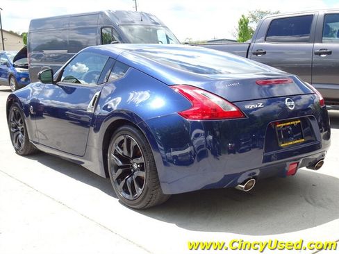 Used 2015 Nissan 370Z Coupe RWD image 7