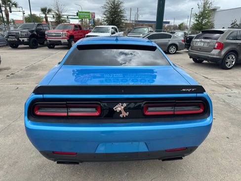 Used 2015 Dodge Challenger SRT Hellcat image 5