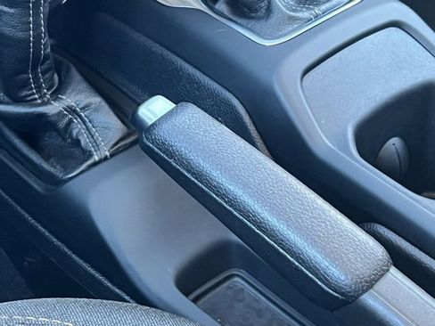 Used 2024 Jeep Wrangler Unlimited image 29