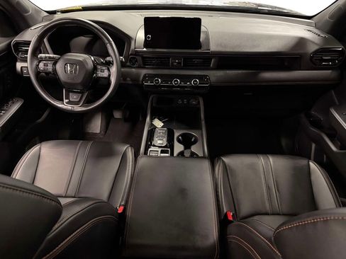 Used 2025 Honda Pilot TrailSport image 22