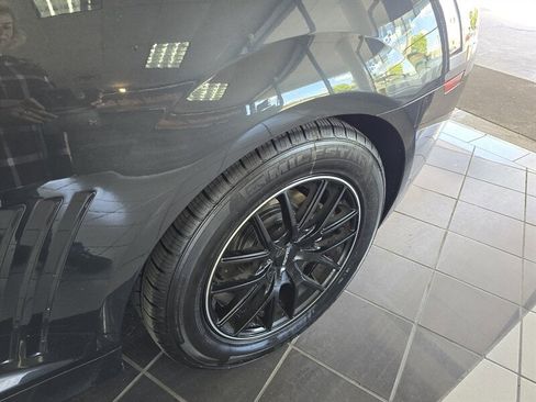 Used 2015 Chevrolet Camaro LT image 28