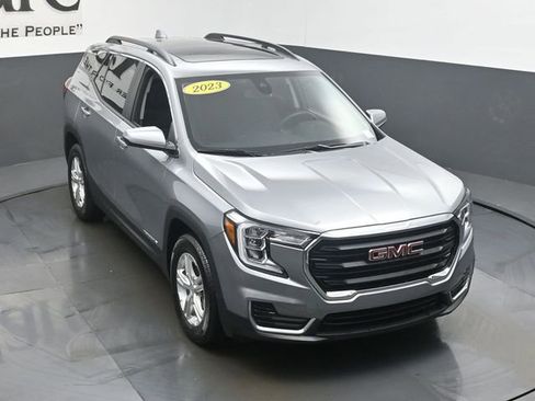 Used 2023 GMC Terrain SLE w/ Driver Convenience Package image 47