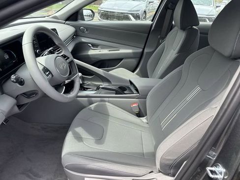 New 2026 Hyundai Elantra Sport FWD image 19